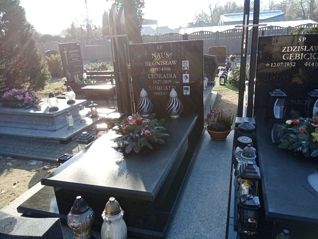 Grób BRONISŁAW NAUS