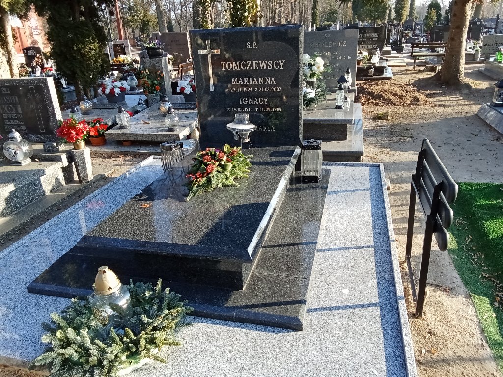 Grób MARIANNA TOMCZEWSKA