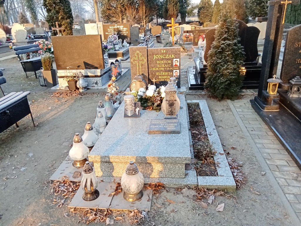 Grób ELŻBIETA MARIA JONCZAK