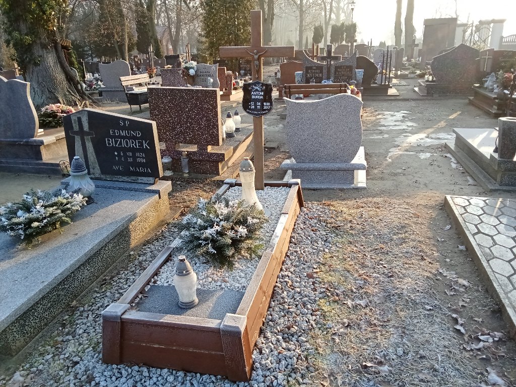 Grób SABINA BURDA  