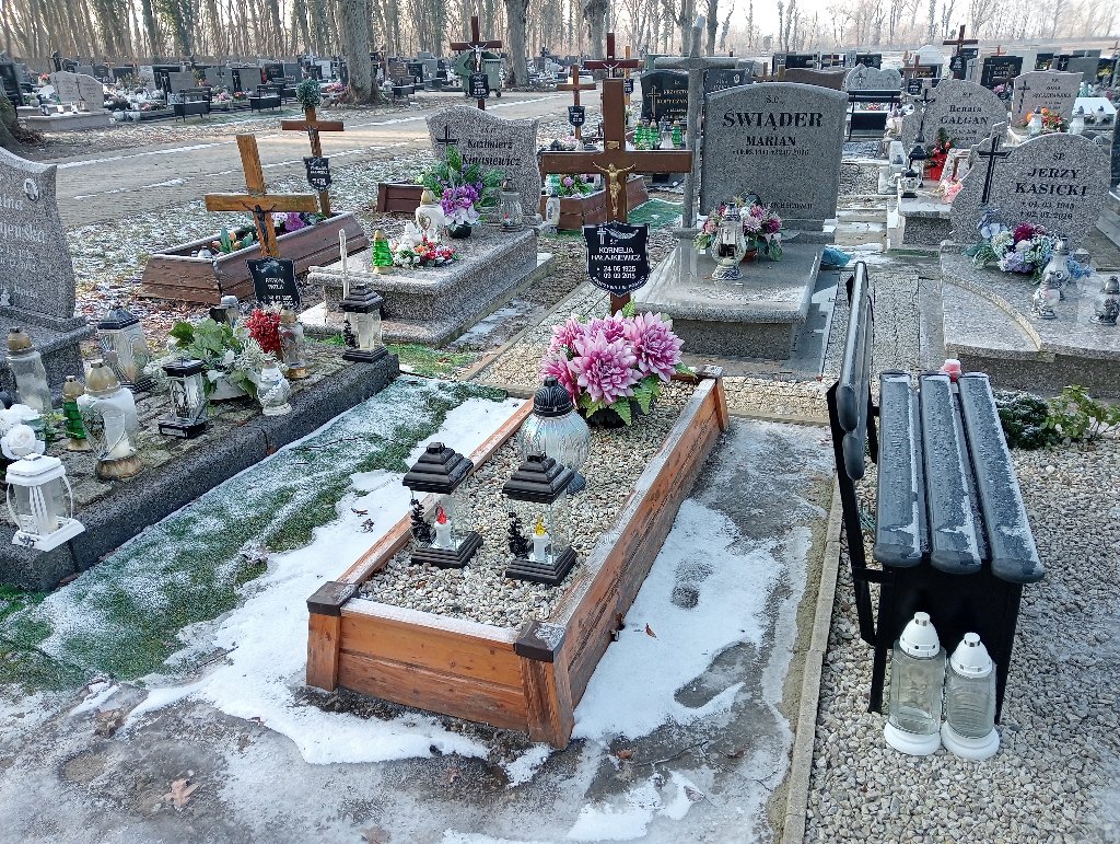 Grób KORNELIA HAŁAJKIEWICZ